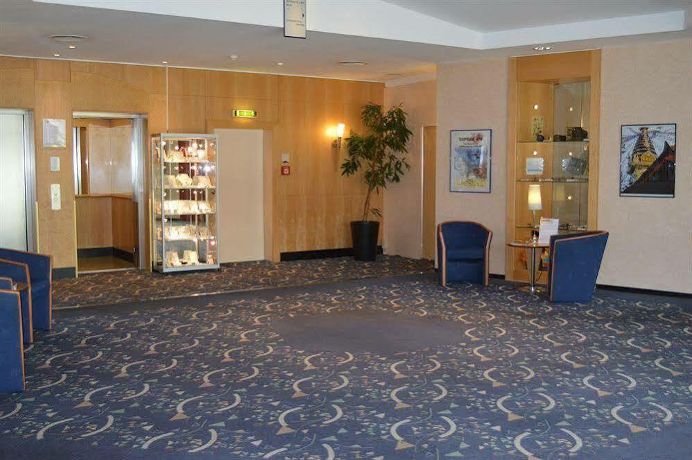 รามาดา บาย วินด์แฮม ฮันโนเวอร์ Hotel Laatzen ภายนอก รูปภาพ